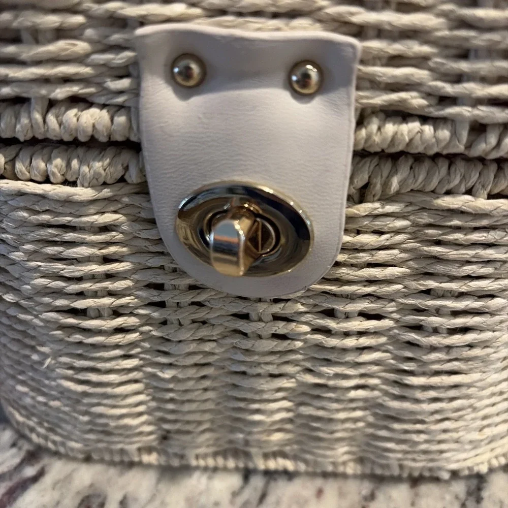 Amalia Imports Wicker Rattan Style Top Handle Bag Detachable Chain Strap NWT
